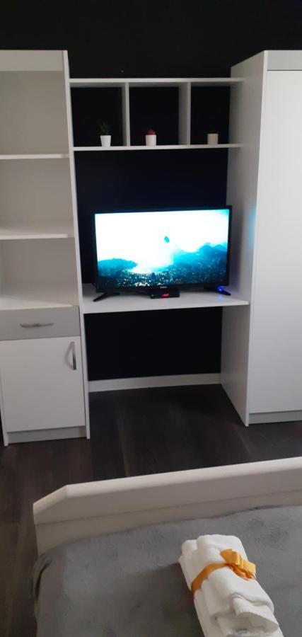 Apartman Mici Nis Exterior photo